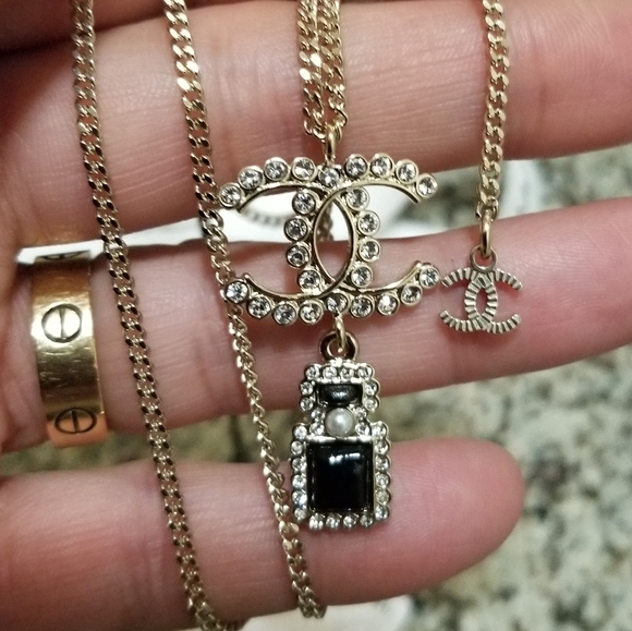 HOSTPICK!!! Chanel logo Necklace - Picture 2 of 16